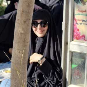 زهرا درخشانی