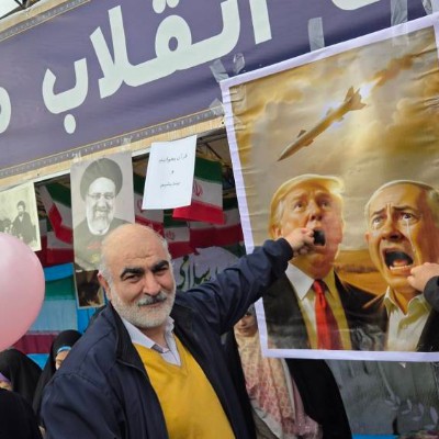 غرفه دبستان دخترانه امام علی علیه السلام در روز 22 بهمن ماه